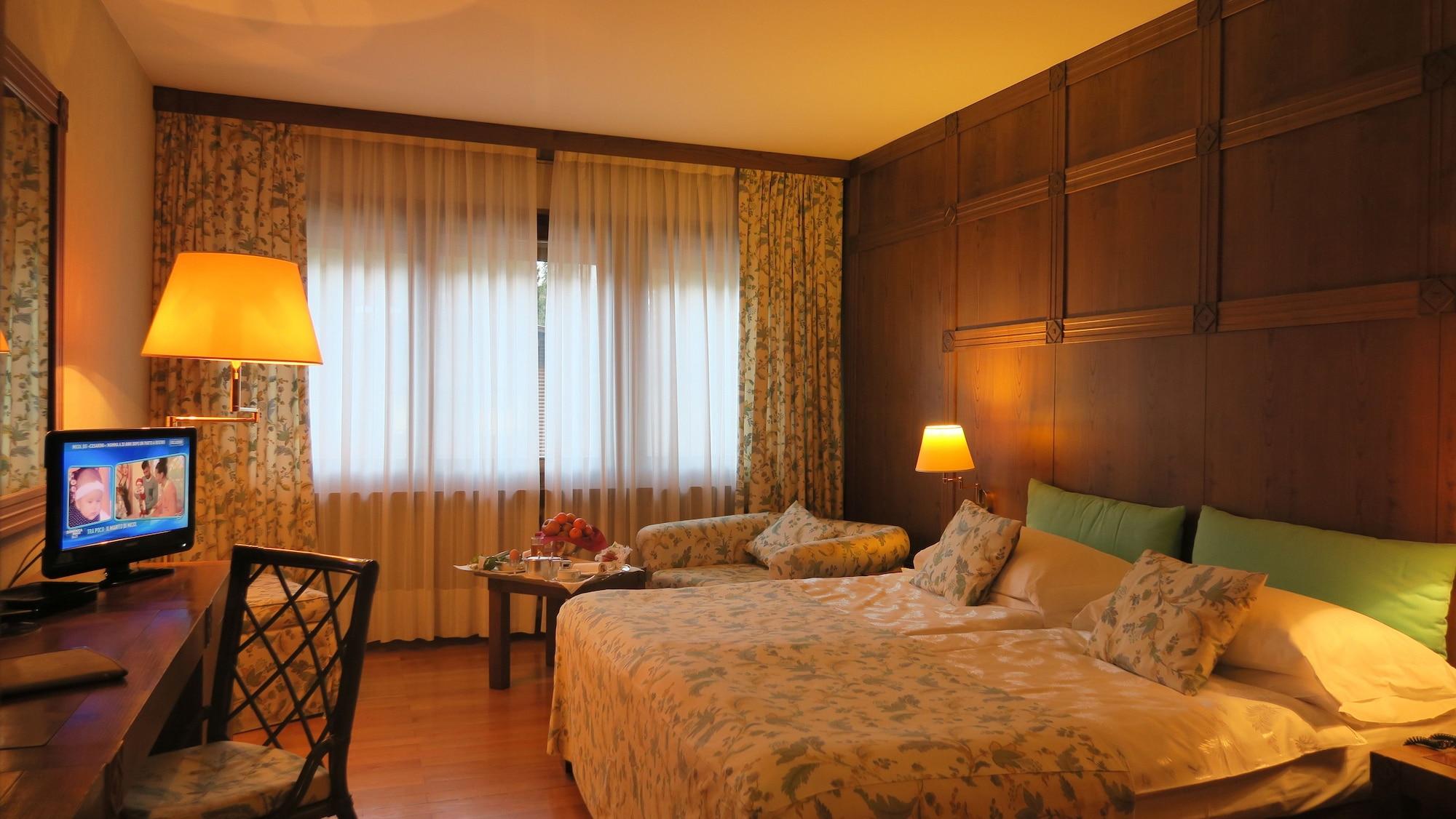 Savoia Palace Hotel Madonna Kültér fotó