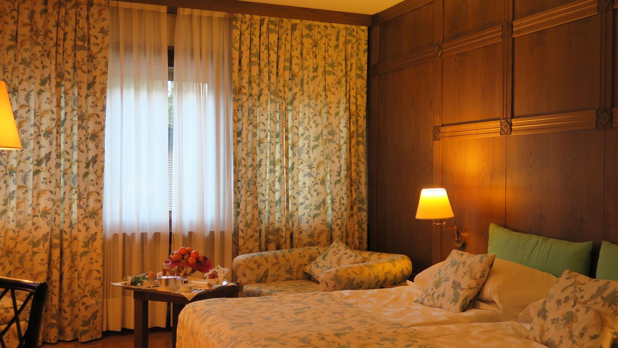 Savoia Palace Hotel Madonna Kültér fotó