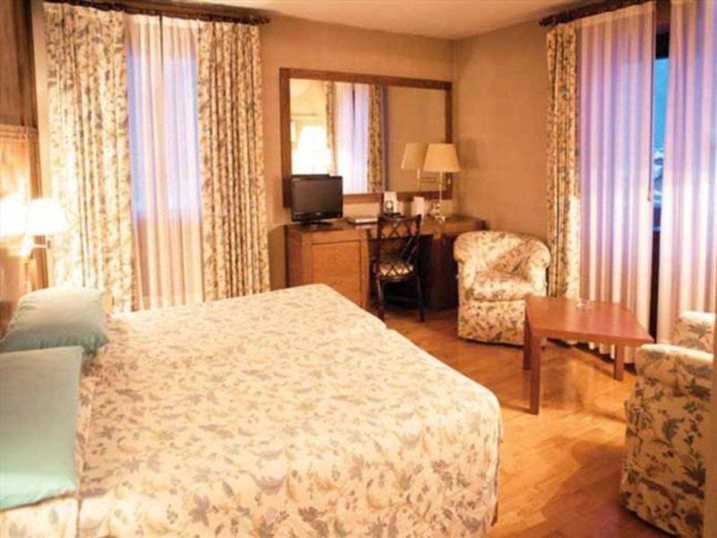 Savoia Palace Hotel Madonna Kültér fotó